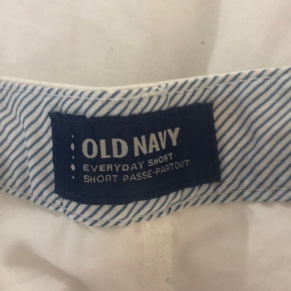 Gap - Picture 2 of 3